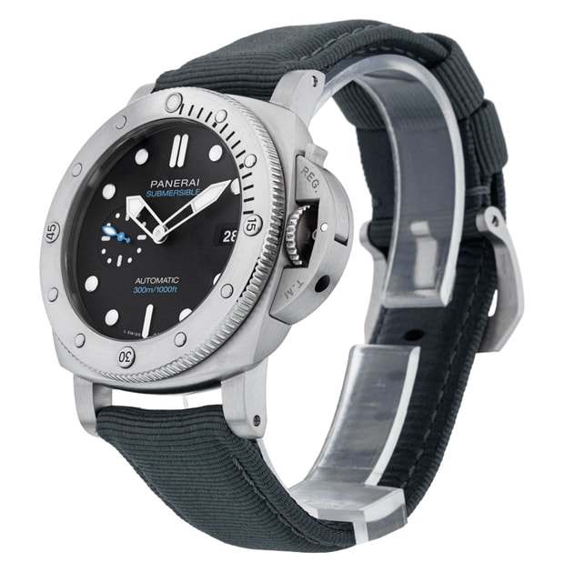 Panerai Submersible QuarantaQuattro PAM01596 Image 2